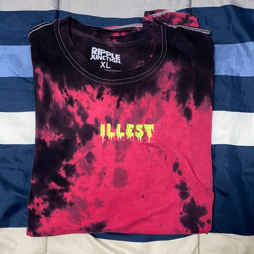 Ripple Junction Graphic Tye Dye T shirt